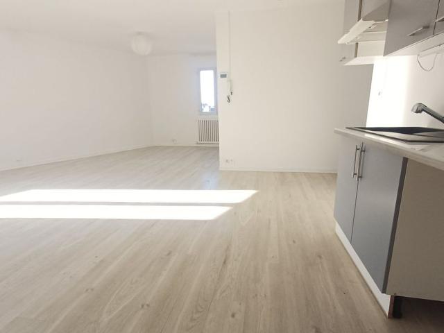 Appartement à louer 4 pièces • Saint Brieuc