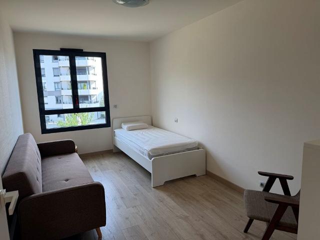 Appartement à louer, 4 pièces Saint Genis Pouilly 01630
