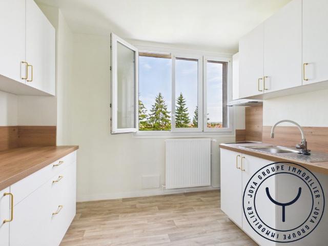 Appartement à louer, 4 pièces Sainte Savine 10300
