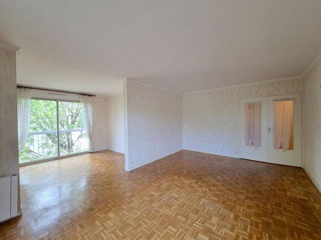 Appartement à louer 4 pièces SOISSONS 02