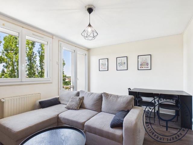 Appartement à louer, 4 pièces Troyes 10000