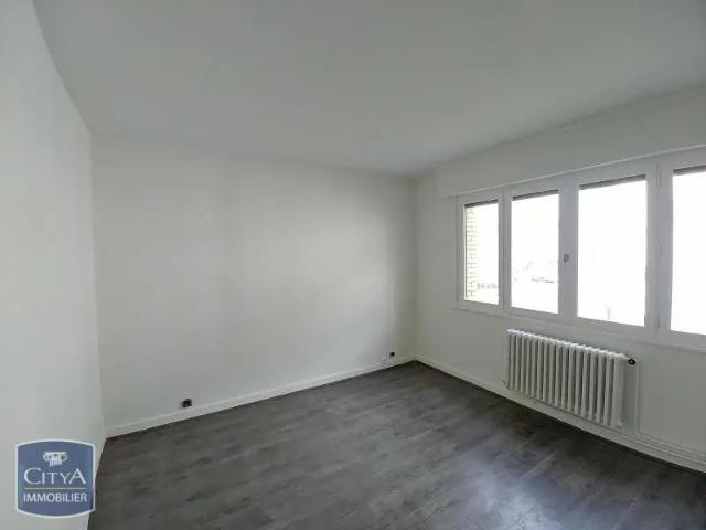 Appartement à louer 4 pièces 100.06m²