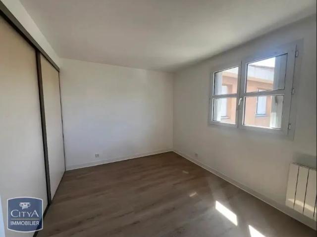 Appartement à louer 4 pièces 100m²