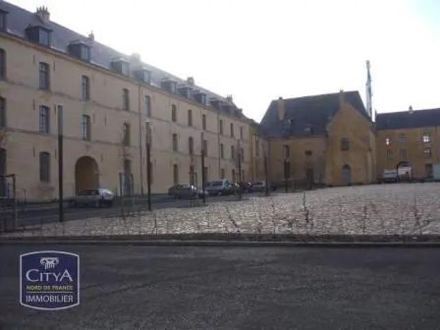 Appartement à louer 4 pièces 101.92m²