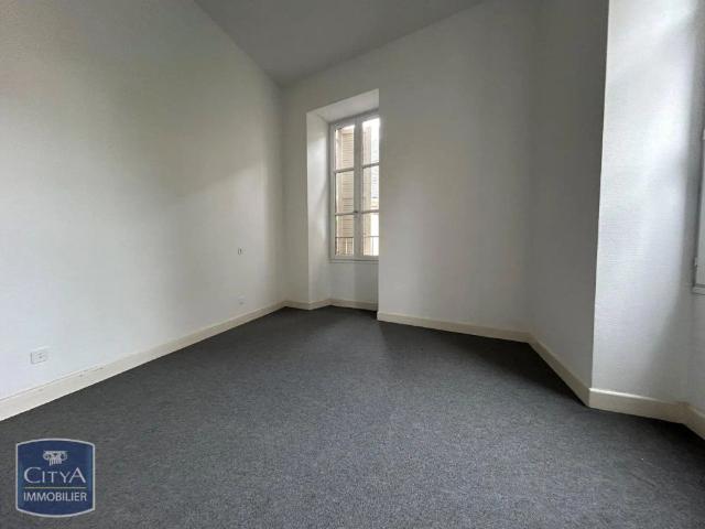 Appartement à louer 4 pièces 101.38m²