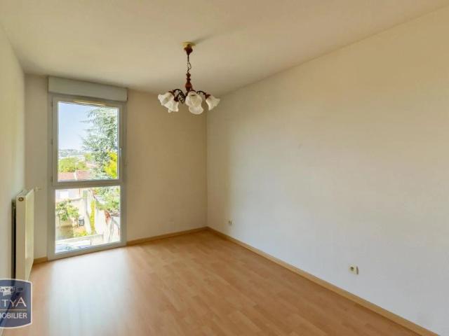 Appartement à louer 4 pièces 102.49m²
