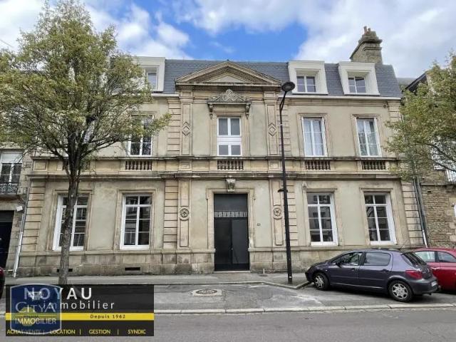 Appartement à louer 4 pièces 102m²