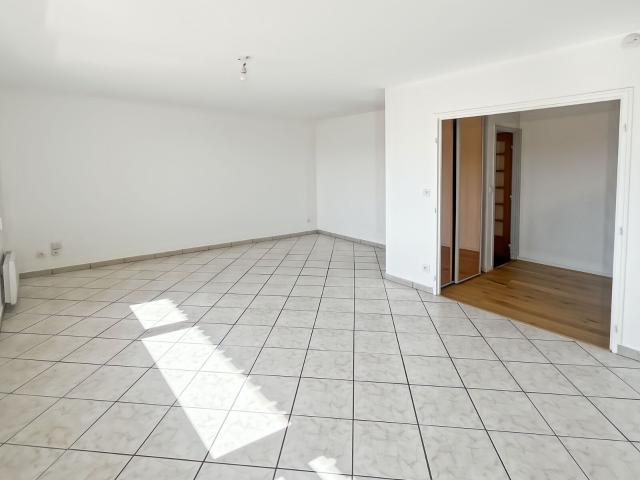 Appartement à louer 4 pièces 107,65 m