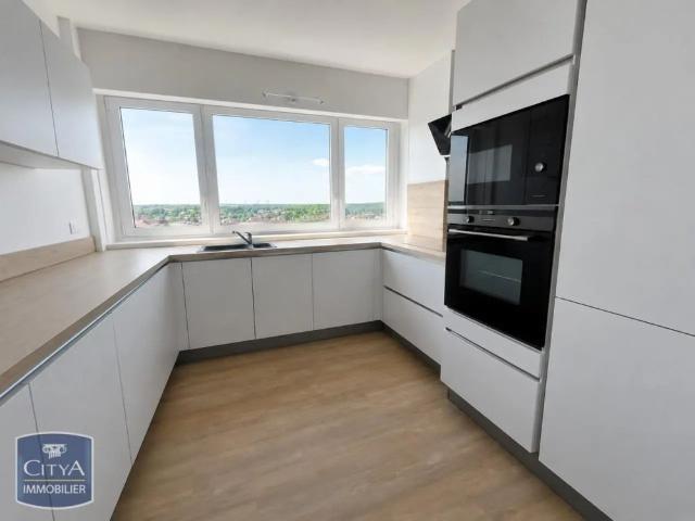 Appartement à louer 4 pièces 107.6m²