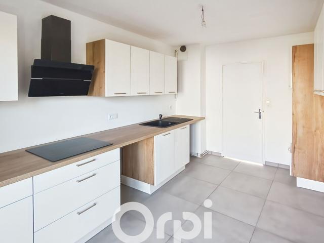 Appartement à louer 4 pièces 105,38 m