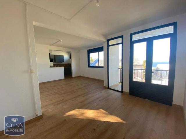 Appartement à louer 4 pièces 105m²