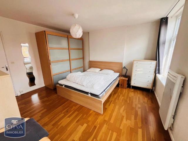Appartement à louer 4 pièces 106.57m²