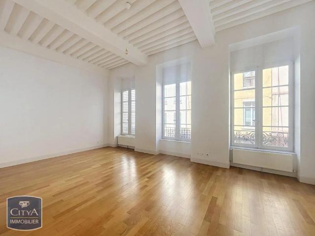 Appartement à louer 4 pièces 106.18m²