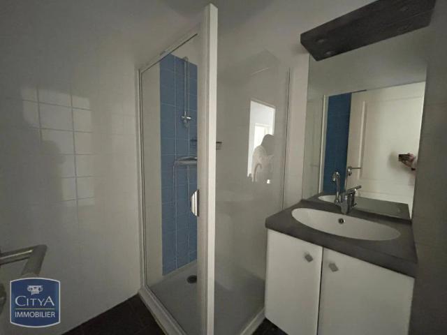 Appartement à louer 4 pièces 108.69m²