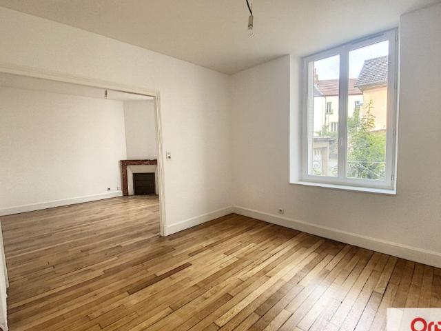 Appartement à louer 4 pièces 110,79 m