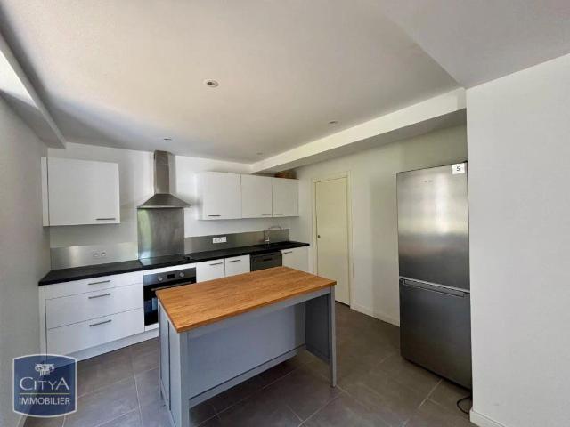 Appartement à louer 4 pièces 111.3m²