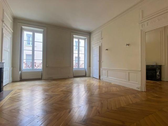 Appartement à louer 4 pièces • 117,09 m2 Lyon 2