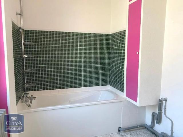 Appartement à louer 4 pièces 116.3m²