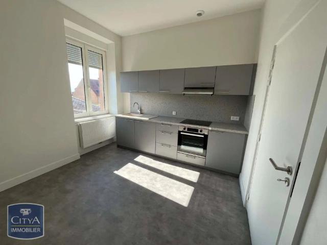 Appartement à louer 4 pièces 124.5m²