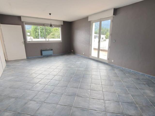Appartement à louer 4 pièces • 131,56 m2 Saint Égrève