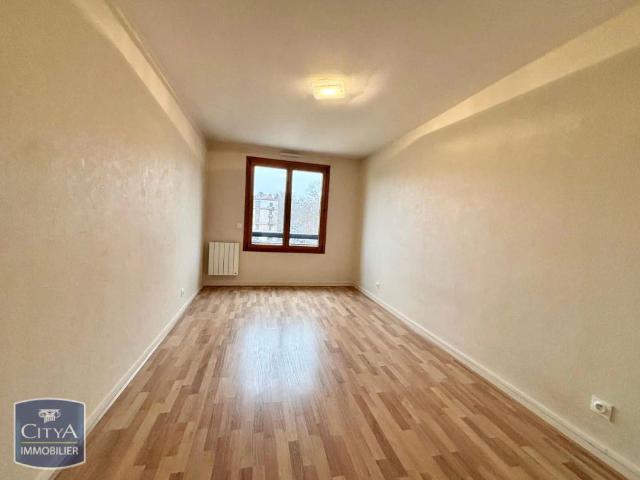 Appartement à louer 4 pièces 131.9m²