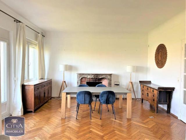 Appartement à louer 4 pièces 136.04m²