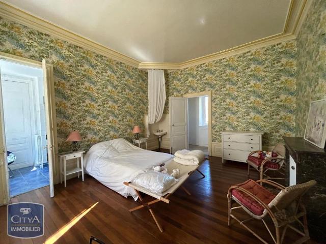 Appartement à louer 4 pièces 203.4m²