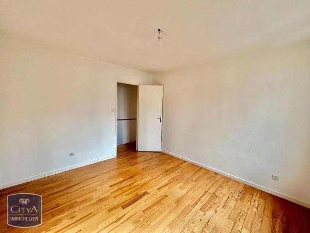 Appartement à louer 4 pièces 65.45m²