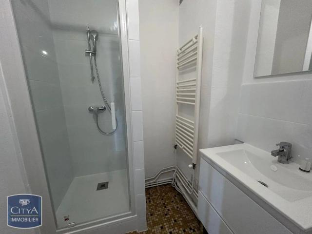 Appartement à louer 4 pièces 65.75m²