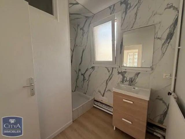 Appartement à louer 4 pièces 66.17m²