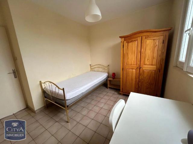 Appartement à louer 4 pièces 66.66m²
