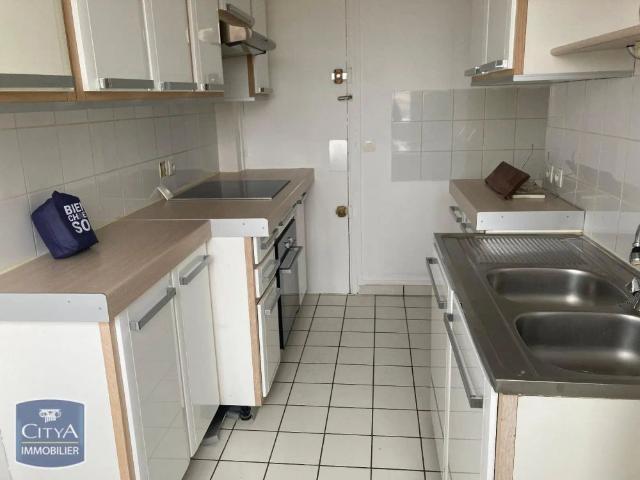 Appartement à louer 4 pièces 67.87m²