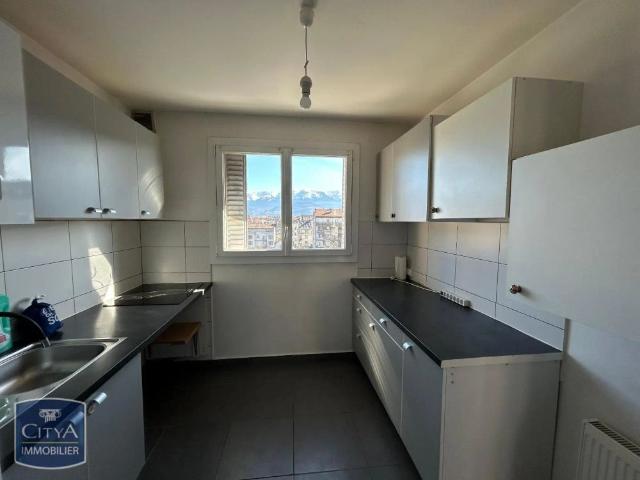 Appartement à louer 4 pièces 68.34m²