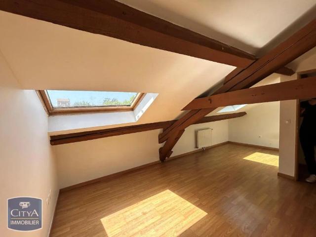 Appartement à louer 4 pièces 68.3m²
