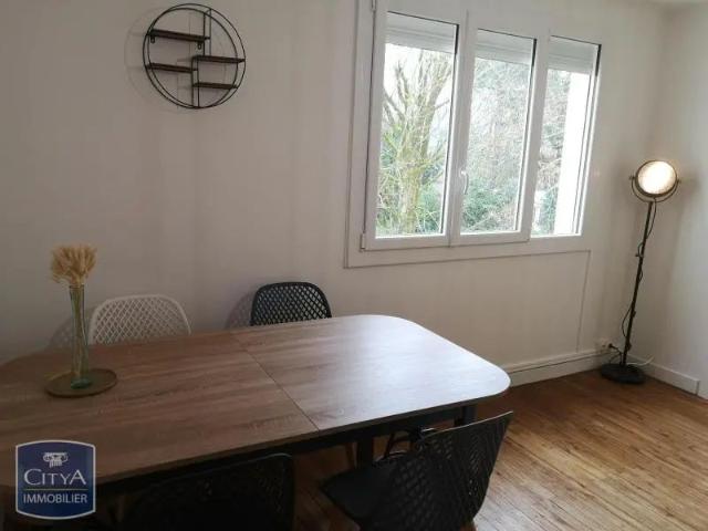 Appartement à louer 4 pièces 68.59m²