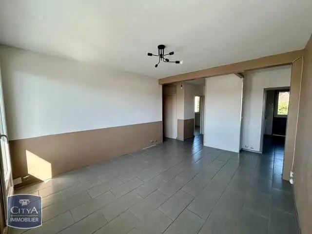 Appartement à louer 4 pièces 69.09m²