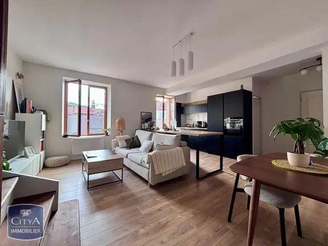 Appartement à louer 4 pièces 60.39m²