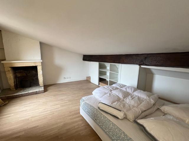 Appartement à louer 4 pièces 75,84 m