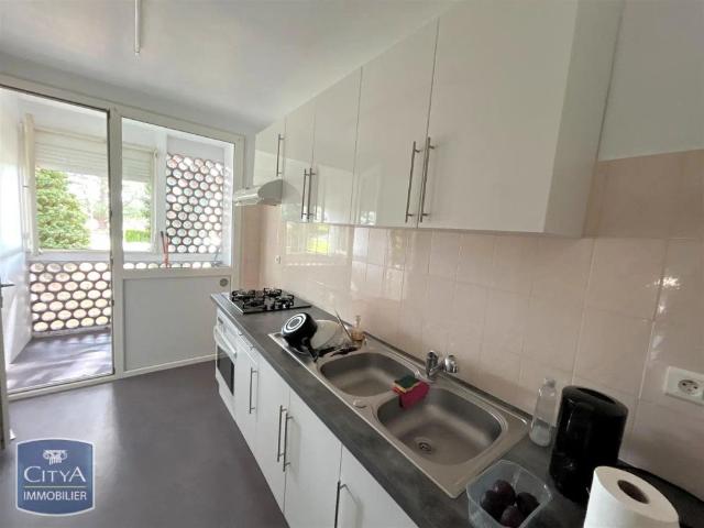 Appartement à louer 4 pièces 75m²