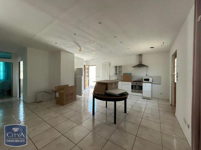 Appartement à louer 4 pièces 75m²