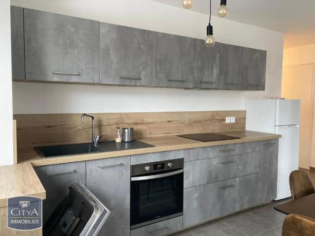 Appartement à louer 4 pièces 76.79m²