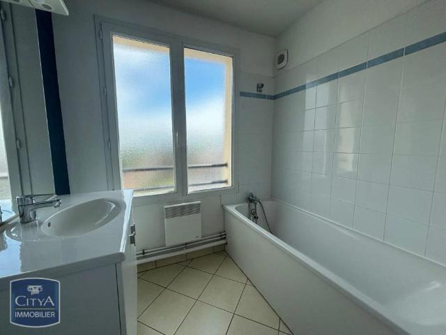 Appartement à louer 4 pièces 76.8m²