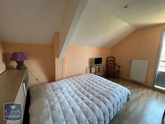 Appartement à louer 4 pièces 76m²