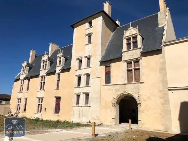 Appartement à louer 4 pièces 76m²