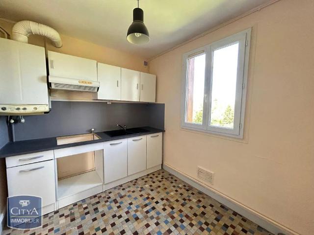 Appartement à louer 4 pièces 77.11m²