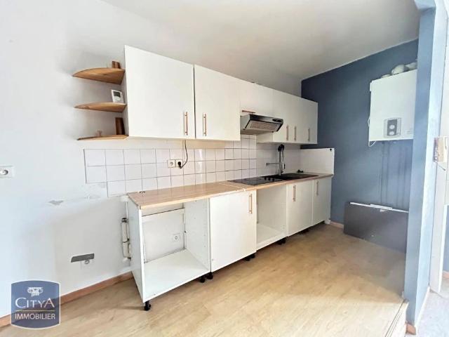 Appartement à louer 4 pièces 77.1m²