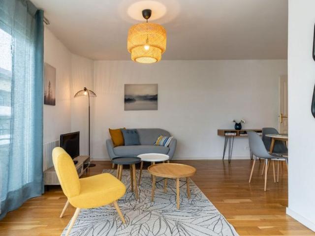 Appartement à louer 4 pièces • 77,30 m2 Saint Genis Laval
