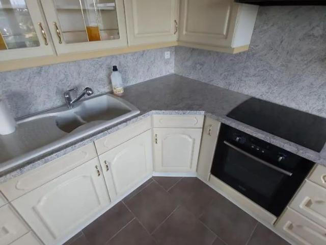 Appartement à louer 4 pièces 77.47m²
