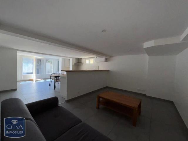 Appartement à louer 4 pièces 77.76m²