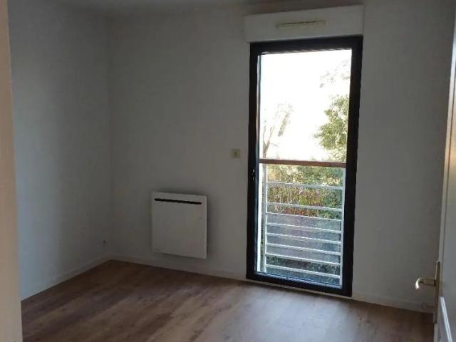 Appartement à louer 4 pièces 77.7m²